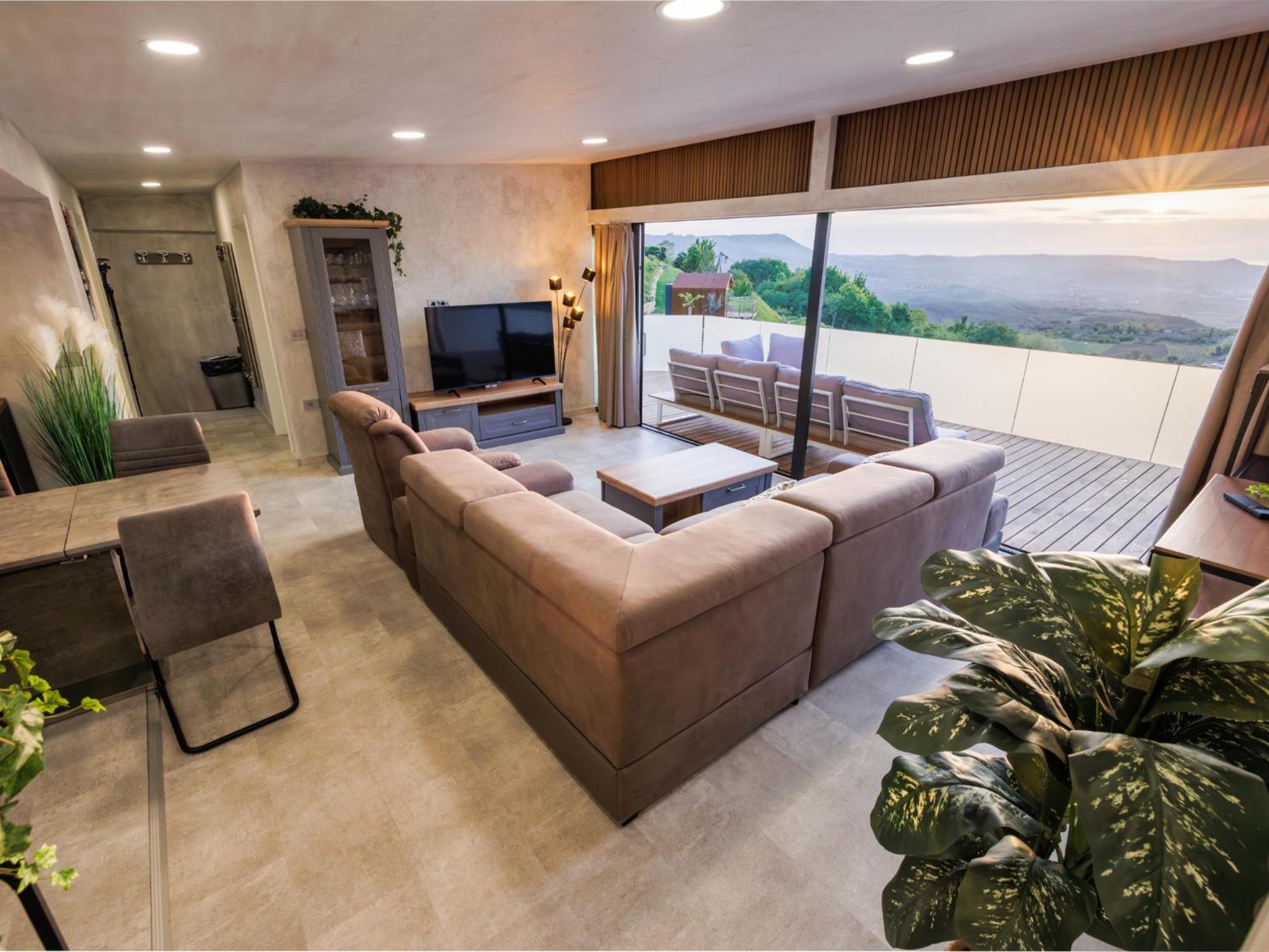 Wine Paradise - Glamping Resort Marezige Bagian luar foto